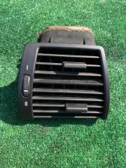 Запчасть дефлектор воздушный правый BMW x5 2005