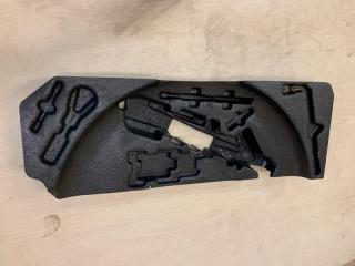 Запчасть обшивка багажника MERCEDES BENZ M-CLASS 2005