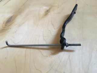 Запчасть крепление аккумулятора HONDA VEZEL 2014