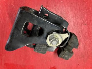 Запчасть подушка двигателя lexus CT200h 2013 ПРОБЕГ 79.000 КМ