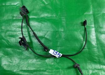 Запчасть датчик abs передний левый lexus CT200h 2013