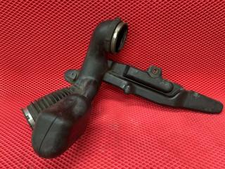 Запчасть патрубок воздушного фильтра CADILLAC ESCALADE 2012