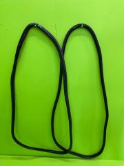 Запчасть уплотнительная резинка боковой двери задняя CITROEN CROSSBACK DS7 2022