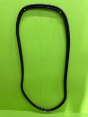 Фото запчасти уплотнительная резинка крышки багажника задняя RENAULT CAPTUR 2018 контрактная запчасть Запчасть уплотнительная резинка крышки багажника задняя RENAULT CAPTUR 2018