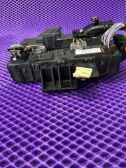 Блок предохранителей EXPLORER 2013 пробег 122340 км U502 Duratec 35 (3497 cc)