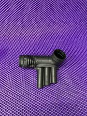 Запчасть патрубок воздушного фильтра Volkswagen Golf Touran 2017