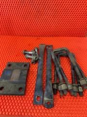 Фото запчасти крепление рессоры ISUZU ELF 2010 контрактная запчасть Запчасть крепление рессоры ISUZU ELF 2010