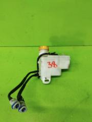 Фото запчасти бачок для тормозной жидкости Jeep Compass 2018 контрактная запчасть Запчасть бачок для тормозной жидкости Jeep Compass 2018