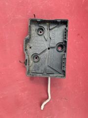 Фото запчасти подставка под аккумулятор RENAULT CAPTUR 2015 контрактная запчасть Запчасть подставка под аккумулятор RENAULT CAPTUR 2015