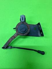 Запчасть датчик высоты дорожного просвета передний левый CADILLAC ESCALADE 2013