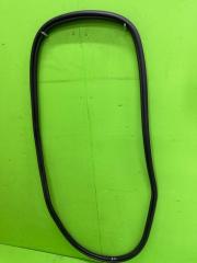 Фото запчасти уплотнительная резинка двери багажника RENAULT CAPTUR 2015 контрактная запчасть Запчасть уплотнительная резинка двери багажника RENAULT CAPTUR 2015