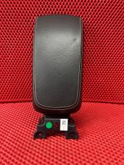 Запчасть крышка подлокотника VOLVO XC40 2018 ПРОБЕГ 17302км!!!!