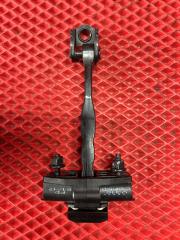 Запчасть ограничитель двери передний правый VOLVO XC40 2018 ПРОБЕГ 17302км!!!!