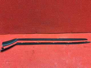 Запчасть молдинг лобового стекла VOLVO XC40 2018 ПРОБЕГ 17302км!!!!