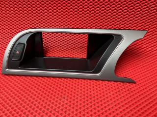 Запчасть консоль магнитофона AUDI A5 2013 ПРОБЕГ 88685 КМ! цвет L8