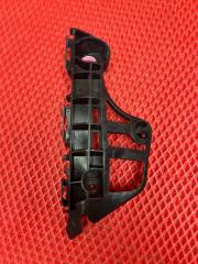 Запчасть крепление бампера переднее левое TOYOTA PRIUS PHV 2017