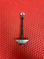 Запчасть ограничитель двери передний TOYOTA PRIUS PHV 2017