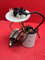 Запчасть топливный насос AUDI A5 2013 ПРОБЕГ 88685 КМ! цвет L8