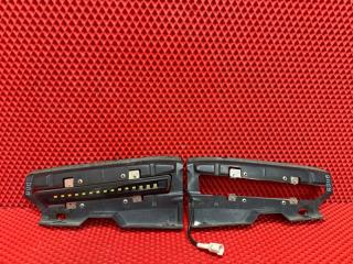 Запчасть противотуманная фара левая TOYOTA PRIUS PHV 2017