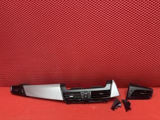 Фото запчасти дефлектор воздушный BMW 2-Series Active Tourer (модификация 218i) 2017 г. ПРОБЕГ 44547 км. контрактная запчасть Запчасть дефлектор воздушный BMW 2-Series Active Tourer (модификация 218i) 2017 г. ПРОБЕГ 44547 км.