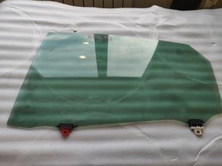 Стекло двери заднее правое Toyota Prius