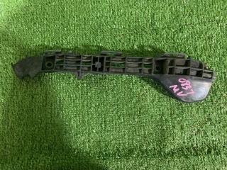 Крепление бампера заднее правое Lexus CT200h 2011