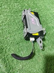 Запчасть блок управления Lexus CT200h 2011