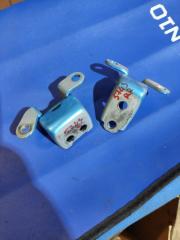 Запчасть петля двери задняя правая Honda Insight 2010