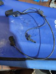 Запчасть датчик abs передний правый Lexus CT200h 2011