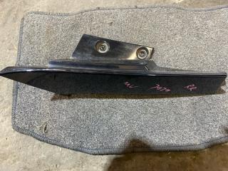 Фото запчасти накладка двери багажника правая Nissan X-Trail 2015 контрактная запчасть Запчасть накладка двери багажника правая Nissan X-Trail 2015