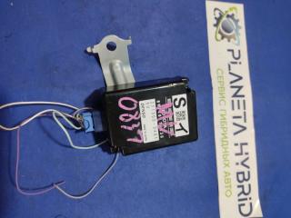 Блок управления дверьми Lexus CT200h 2011