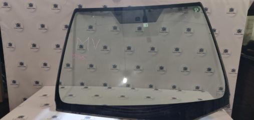 Стекло лобовое Toyota NOAH 2014 контрактная Стекло лобовое Toyota NOAH 2014