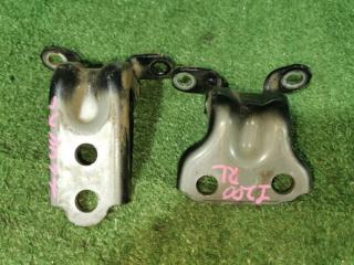 Запчасть петля двери задняя левая Subaru Forester 2012