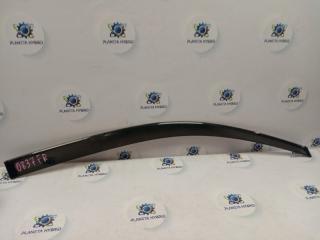 Запчасть ветровик на дверь передний правый Lexus CT200h 2011