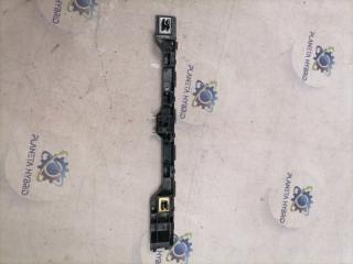 Запчасть крепление бампера заднее правое Honda Vezel 2014