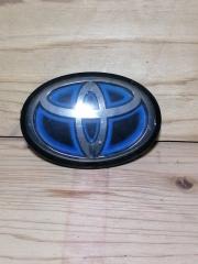 Фото запчасти эмблема Toyota Prius 2019 контрактная запчасть Запчасть эмблема Toyota Prius 2019