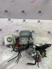 Главный тормозной цилиндр Lexus CT200h 2011