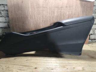 Фото запчасти консоль между сидений Toyota C-HR 2018 контрактная запчасть Запчасть консоль между сидений Toyota C-HR 2018