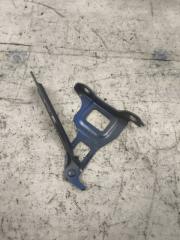 Запчасть петля капота левая Honda Fit 2017