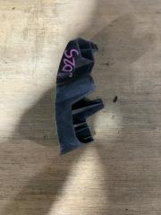 Крепление бампера заднее правое Lexus CT200h 2011