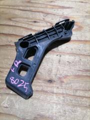 Крепление бампера переднее правое Lexus CT200h 2011