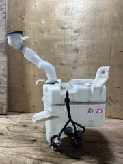 Бачок стеклоомывателя Lexus CT200h 2011