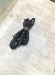 Запчасть уплотнитель двери mazda 6 2003