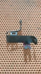 Запчасть кронштейн Fiat Doblo 223 BZ MPI 8V CF4 (M11) 12636 Б/У Кронштейн Fiat Doblo 223 BZ MPI 8V CF4 (M11) 12636 Б/У