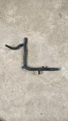 Запчасть патрубок системы охлаждения Volkswagen Passat