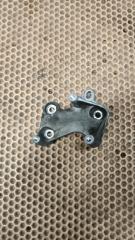 Кронштейн Passat B6 BSE