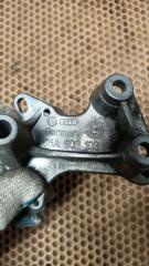 Кронштейн Passat B6 BSE