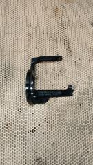 Фото запчасти кронштейн Volkswagen Passat контрактная запчасть Запчасть кронштейн Volkswagen Passat