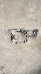 Кронштейн Volkswagen Passat B6 BSE 06F903143F контрактная