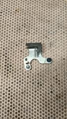 Запчасть кронштейн задний левый Mercedes-Benz C-Class